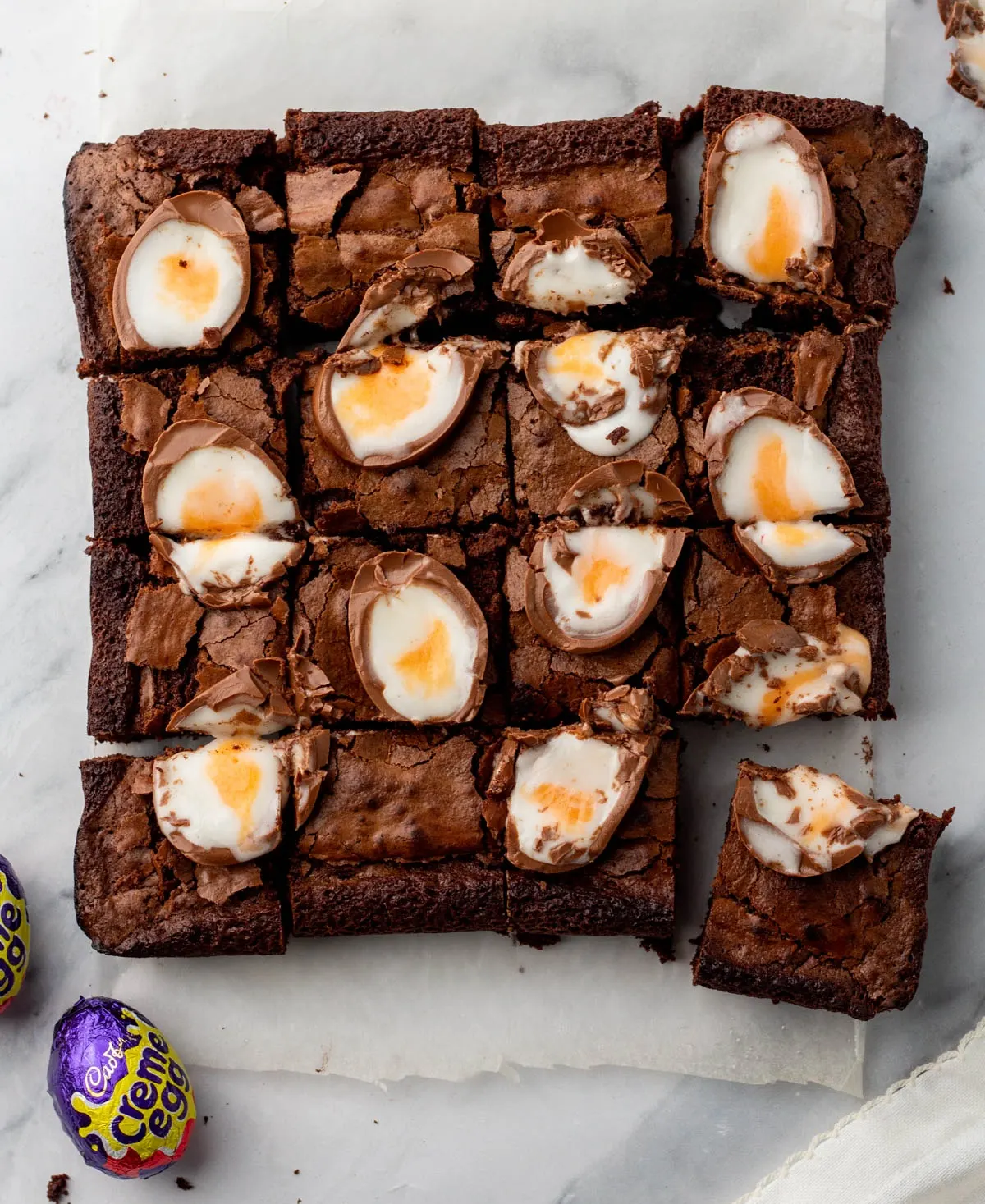 Sliced cadbury egg brownies