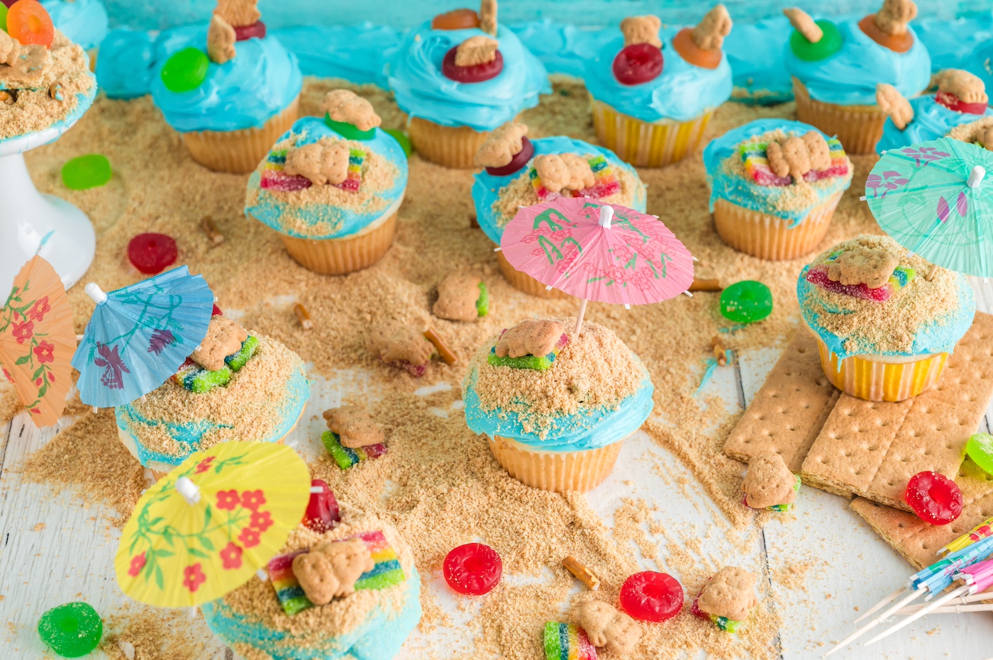 beach theme cupcake party