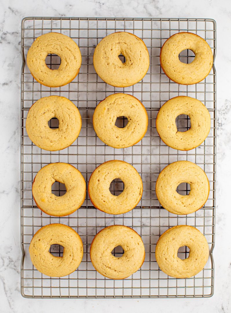 Baked Strawberry Donuts With Tasty Glaze Diy Candy 0315