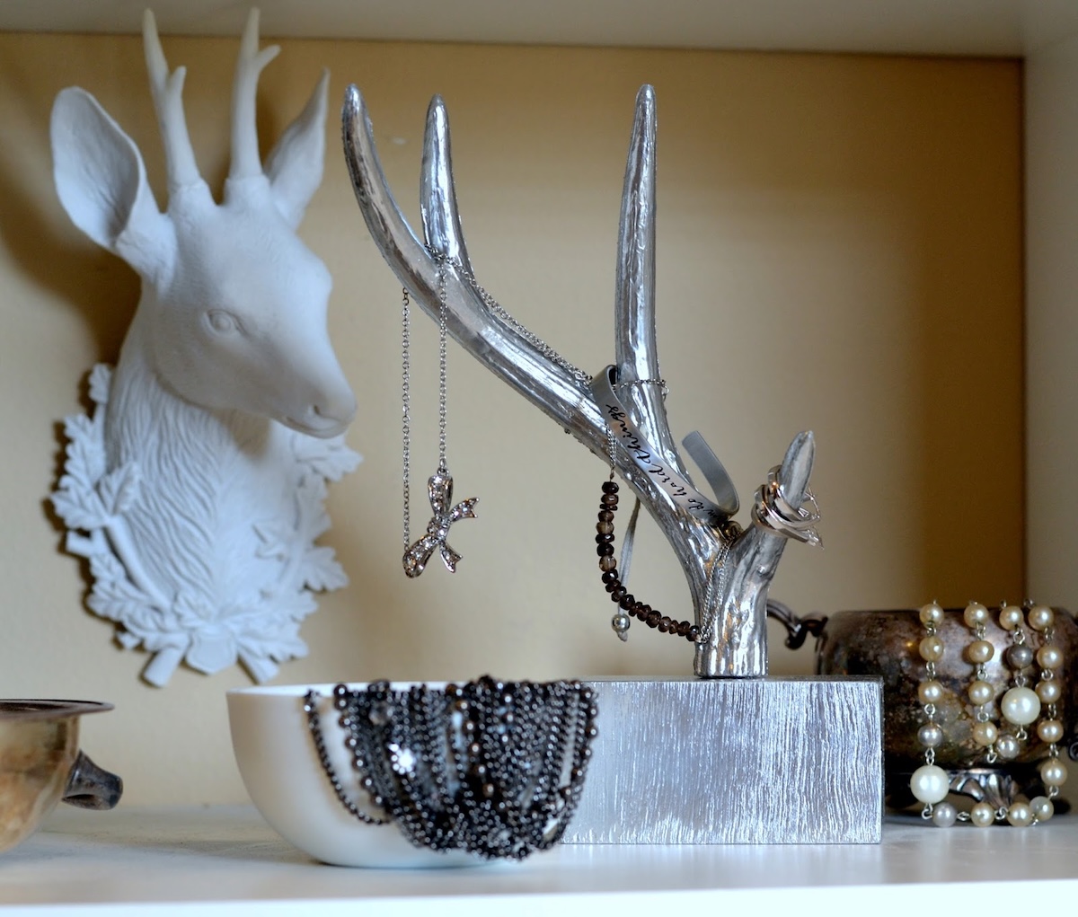 antler jewelry holder