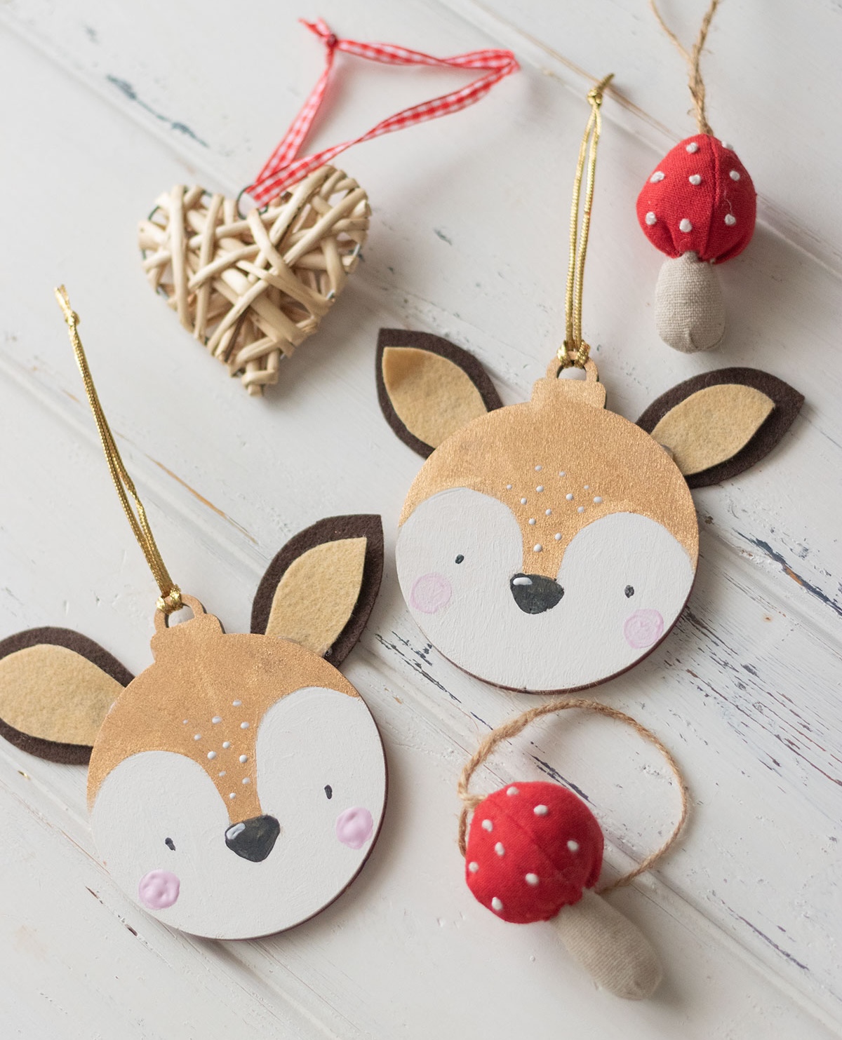 diy painted deer ornaments