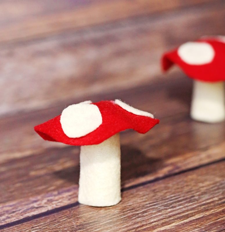 diy felt mushrooms